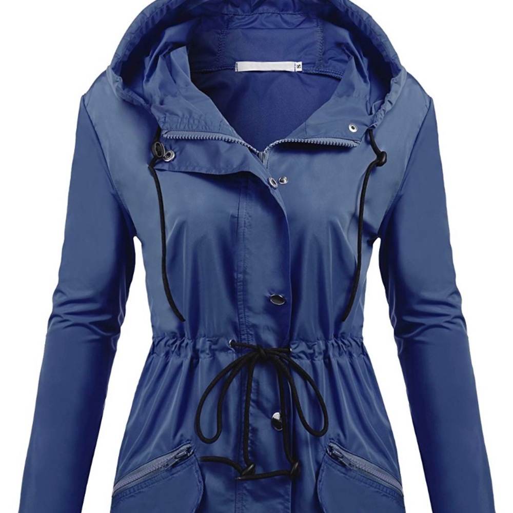 Lightweight hooded raincoat trench coat